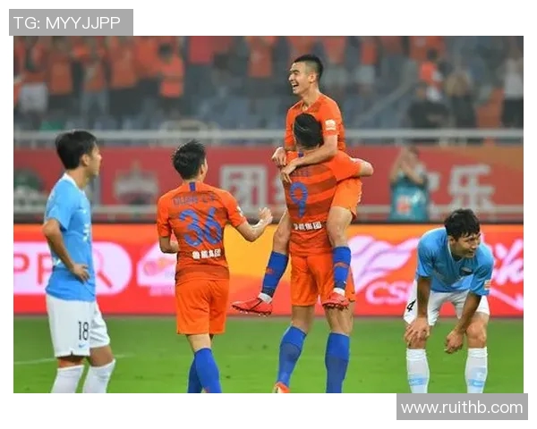 中超联赛精彩对决鲁能挑战强敌展现球队实力与激情